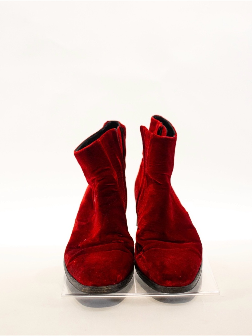 Saint Laurent Men's Red Velvet Ankle Boots - Picture 4 of 4
